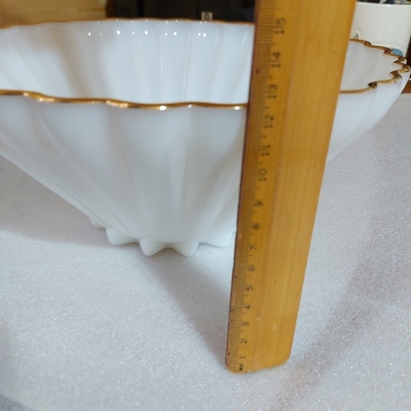 VINTAGE ANCHOR HOCKING milk glass gold trim big serving bowl plus divide… - Picture 8 of 12